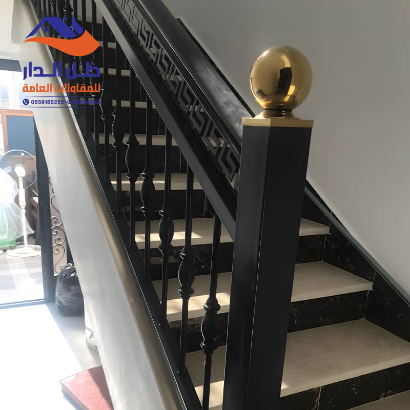 تركيب درابزين حماية للدرج بشكل جميل
